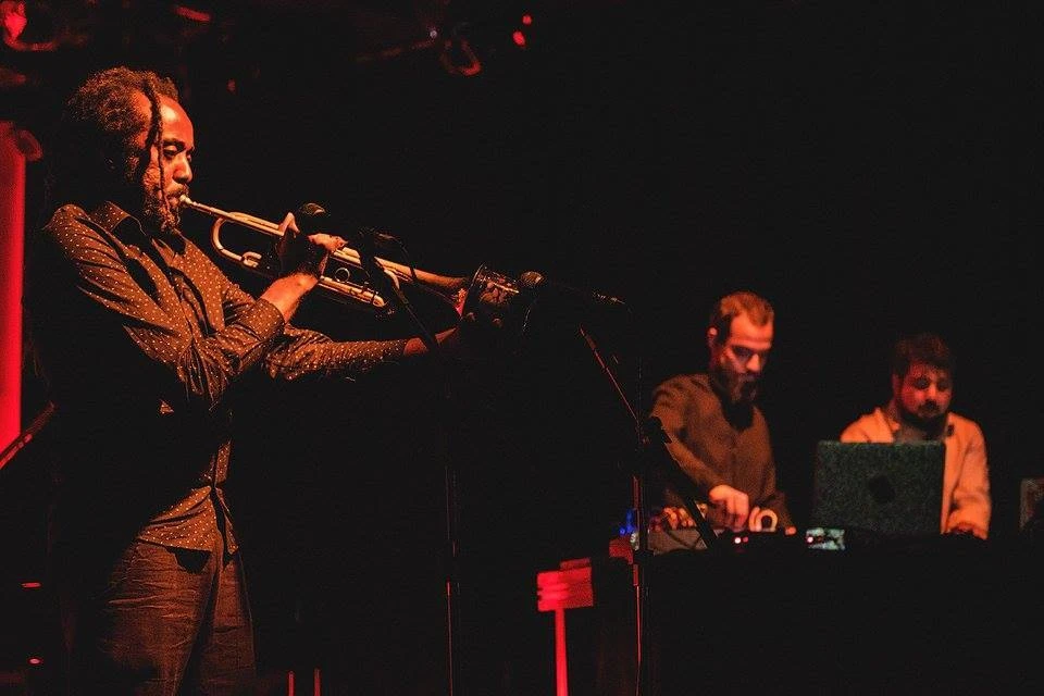 Perto de Lá < > Close to There: Edbrass Brasil + Ben LaMar Gay in Conversation